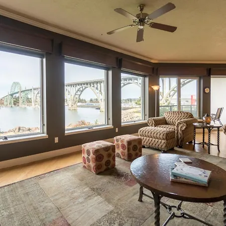 Windward At The Regatta Apartment Newport Exterior photo